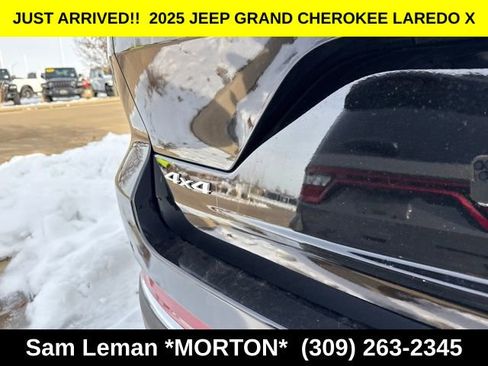 New 2025 Jeep Grand Cherokee Laredo X w/ Luxury Tech Group I image 12