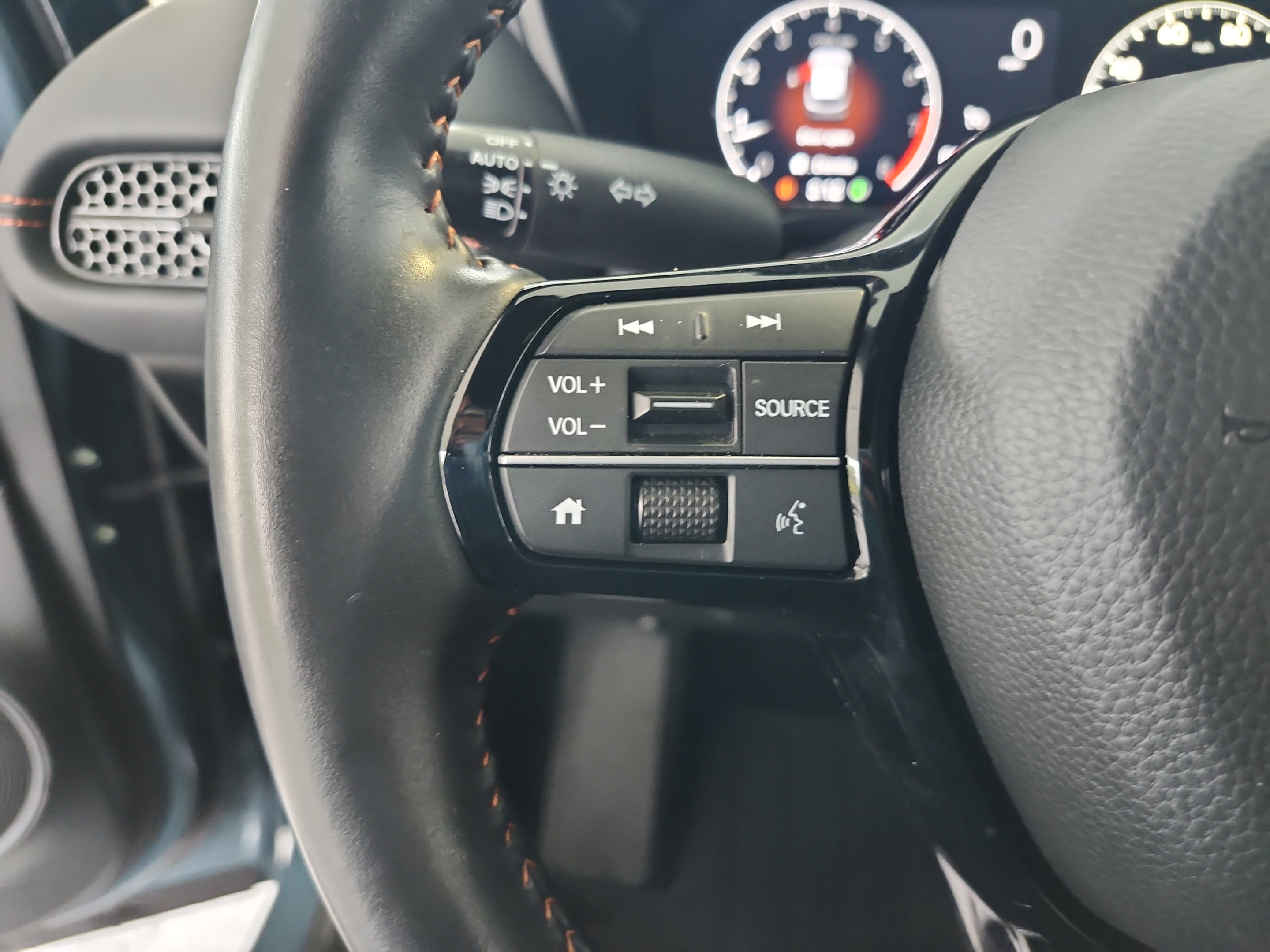Used 2024 Honda HR-V Sport image 14