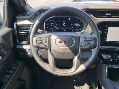 Certified 2023 GMC Sierra 1500 AT4 w/ AT4 Preferred Package AWD/4WD image 13