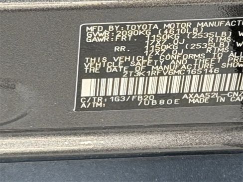 Used 2021 Toyota RAV4 LE image 10