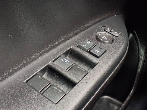 Used 2017 Honda Accord Sport image 10