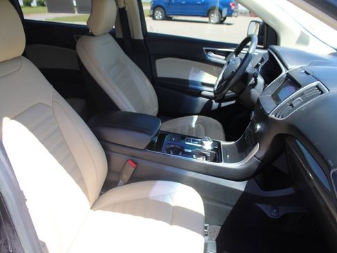 Used 2019 Ford Edge SEL w/ Equipment Group 201A image 13