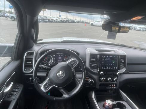 Used 2022 RAM 1500 Big Horn AWD/4WD image 10