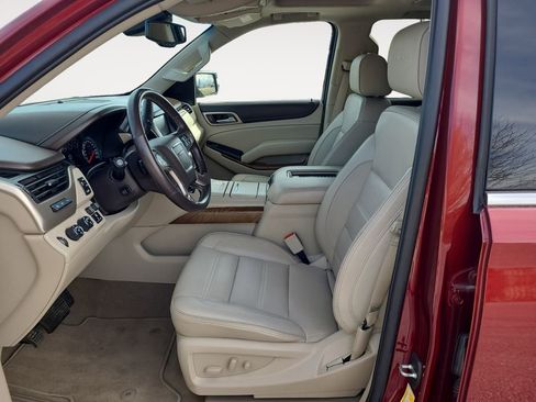 Used 2020 GMC Yukon Denali w/ Open Road Package AWD/4WD image 9