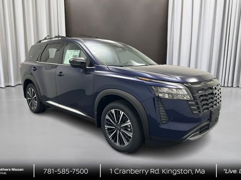 New 2026 Nissan Pathfinder Platinum AWD/4WD image 3