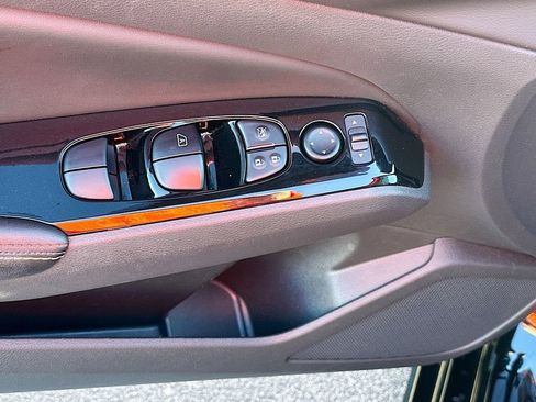 Used 2024 Nissan Altima 2.5 SR w/ SR Premium Package image 23