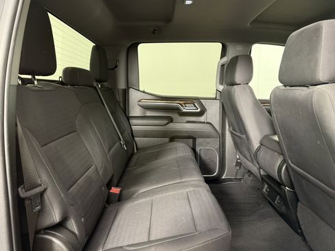 Used 2023 GMC Sierra 1500 SLE image 13