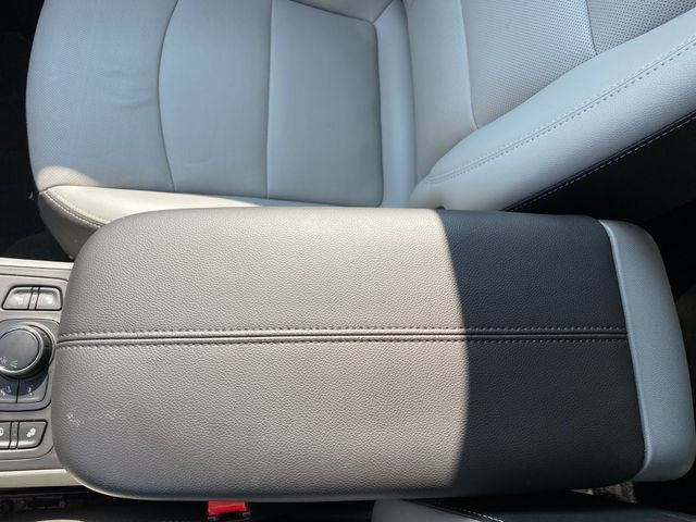 Used 2024 GMC Terrain SLT FWD image 23