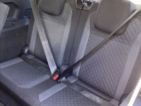 Used 2018 Volkswagen Tiguan S FWD image 21