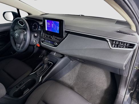 Used 2023 Toyota Corolla LE image 29