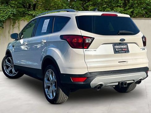 Used 2019 Ford Escape Titanium AWD/4WD image 4