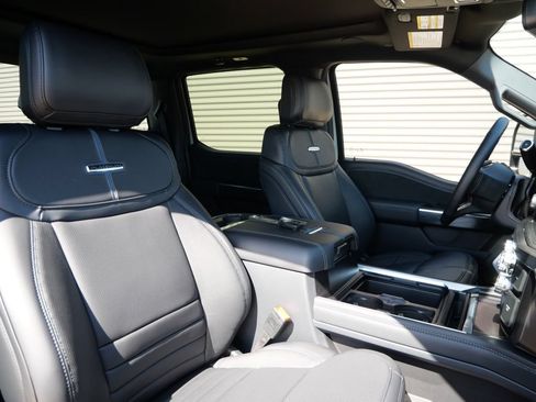 New 2026 Ford F350 Platinum w/ FX4 Off-Road Package AWD/4WD image 20