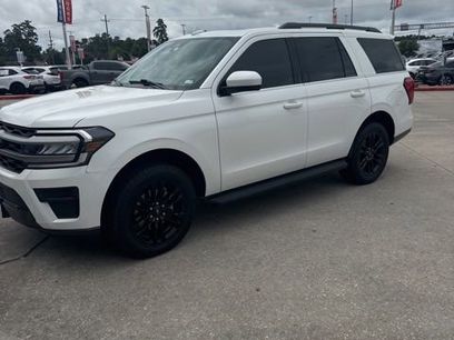 Used 2024 Ford Expedition XLT