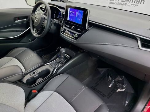 Used 2025 Toyota Corolla XSE image 30