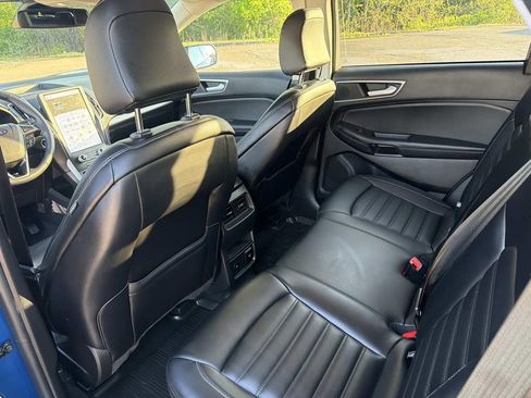 Used 2024 Ford Edge SEL w/ Convenience Package image 15