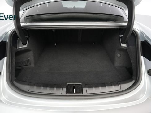 Used 2022 Porsche Taycan RWD image 8