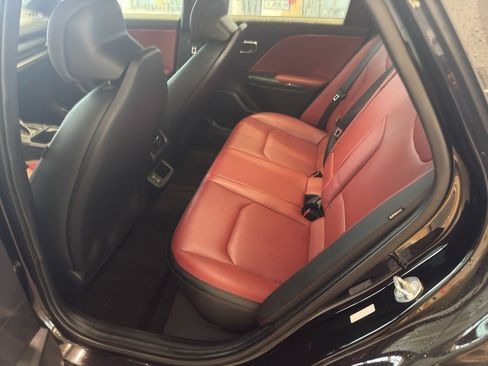 Used 2025 Kia K4 GT-Line Turbo image 9