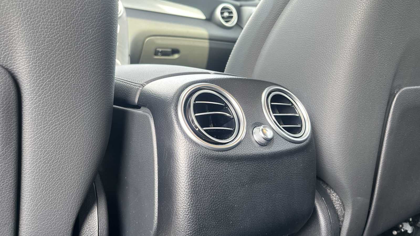 Certified 2023 Mercedes-Benz GLC 300 4MATIC Coupe image 35