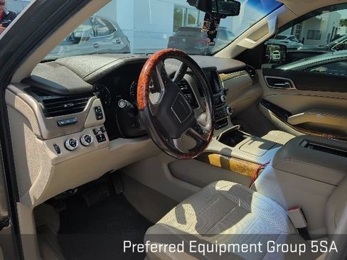 Used 2017 GMC Yukon Denali AWD/4WD image 10