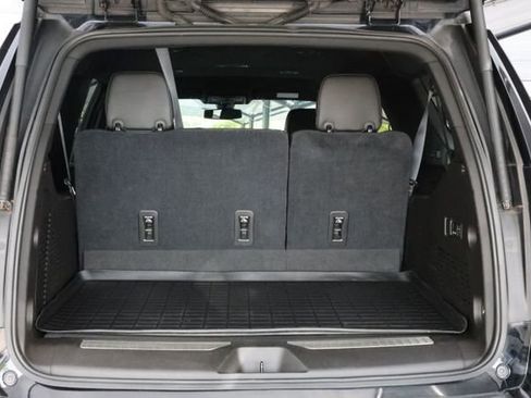 Used 2021 Chevrolet Suburban RST w/ Luxury Package image 33