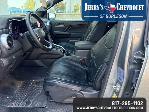 Used 2024 Chevrolet Colorado LT w/ LT Convenience Package II image 12
