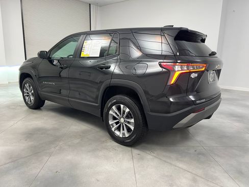 Used 2026 Chevrolet Equinox LT FWD image 5