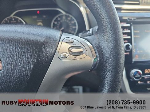 Used 2018 Nissan Murano S AWD/4WD image 18