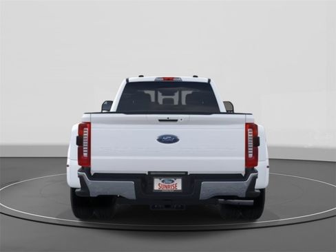 New 2025 Ford F350 Lariat w/ Lariat Ultimate Package image 5