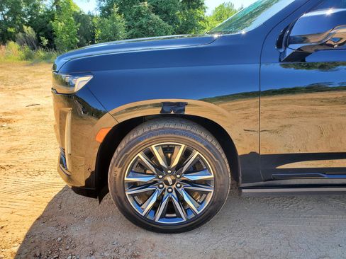 Used 2021 Cadillac Escalade Sport w/ Driver Assist Tech Package AWD/4WD image 6