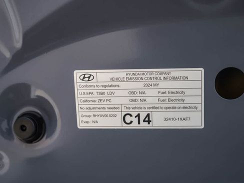 Certified 2024 Hyundai Ioniq 6 SEL AWD/4WD image 27