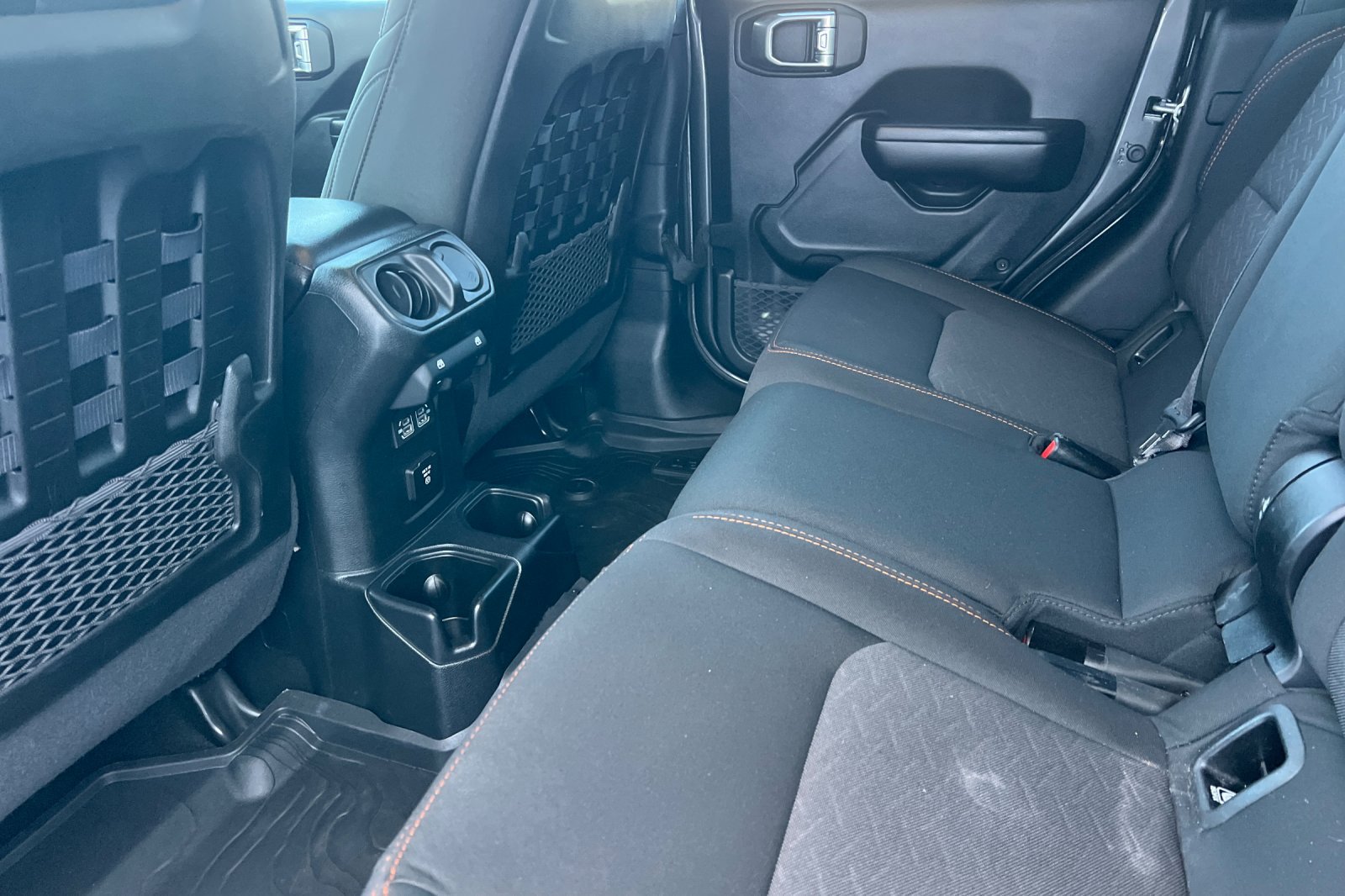 Used 2021 Jeep Gladiator Mojave AWD/4WD image 9
