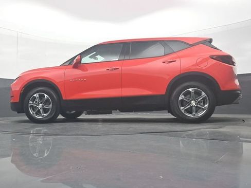 Used 2025 Chevrolet Blazer LT FWD image 29