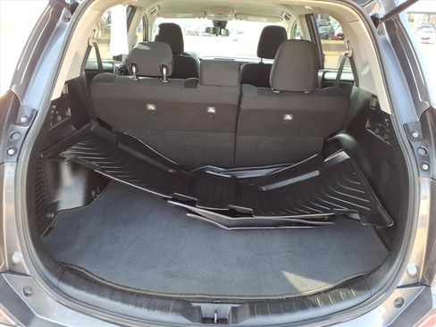 Used 2017 Toyota RAV4 LE image 30