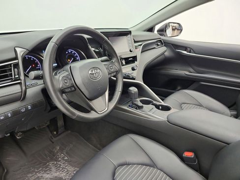 Used 2023 Toyota Camry SE w/ Convenience Package FWD image 12