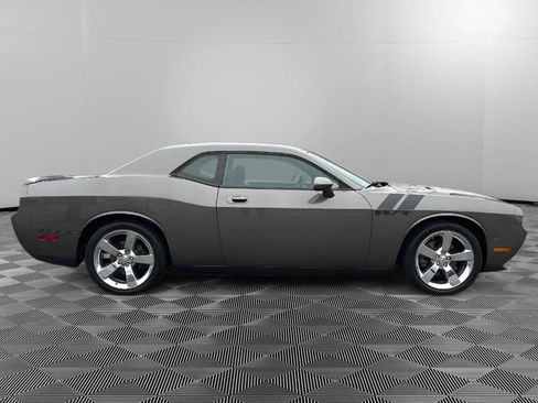 Used 2009 Dodge Challenger R/T image 6