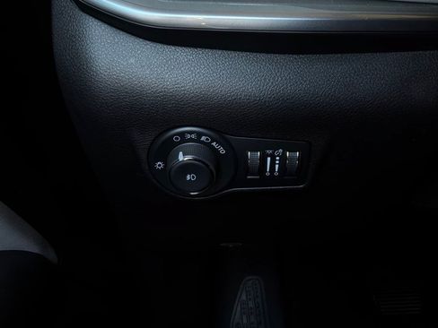 Used 2025 Jeep Compass Limited AWD/4WD image 22