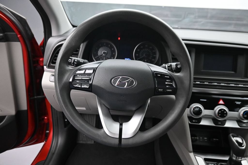 Used 2019 Hyundai Elantra SE FWD image 20