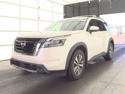 Used 2024 Nissan Pathfinder SL
