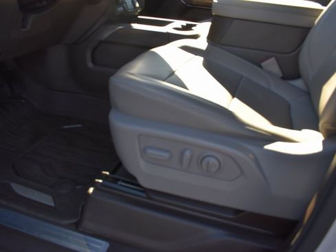 Used 2019 GMC Sierra 1500 SLT w/ SLT Premium Package image 7