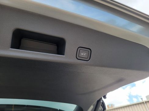 New 2025 Buick Enclave Avenir w/ Super Cruise Package image 8