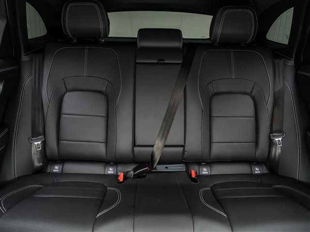 New 2026 Jaguar F-PACE R-Dynamic S AWD/4WD image 17