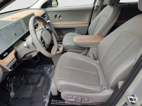 Used 2024 Hyundai Ioniq 5 Limited image 10