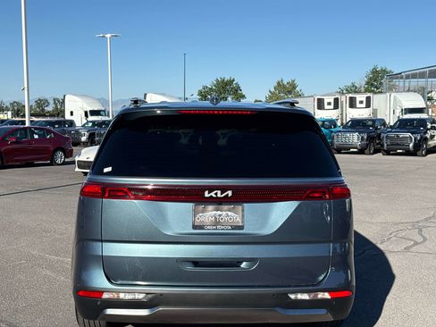Used 2024 Kia Carnival SX FWD image 4