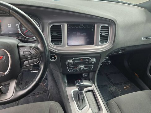 Used 2023 Dodge Charger SXT RWD image 17