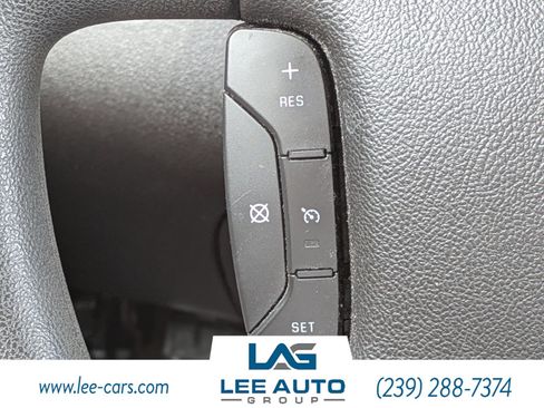Used 2009 Chevrolet Impala LT FWD image 19