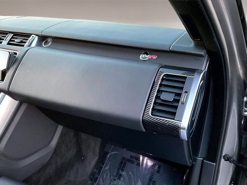 Used 2022 Land Rover Range Rover Sport SVR image 24