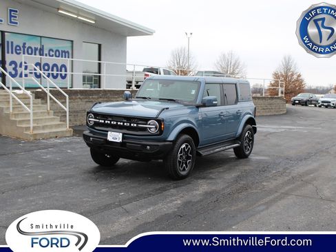 New 2025 Ford Bronco Outer Banks image 1