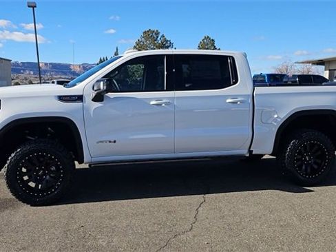 New 2026 GMC Sierra 1500 AT4 w/ AT4 Premium Package image 5