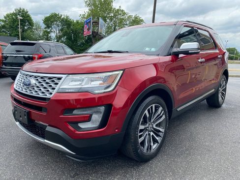 Used 2017 Ford Explorer Platinum AWD/4WD image 7