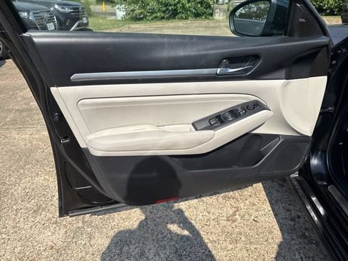 Used 2019 Nissan Altima 2.5 SL AWD/4WD image 19